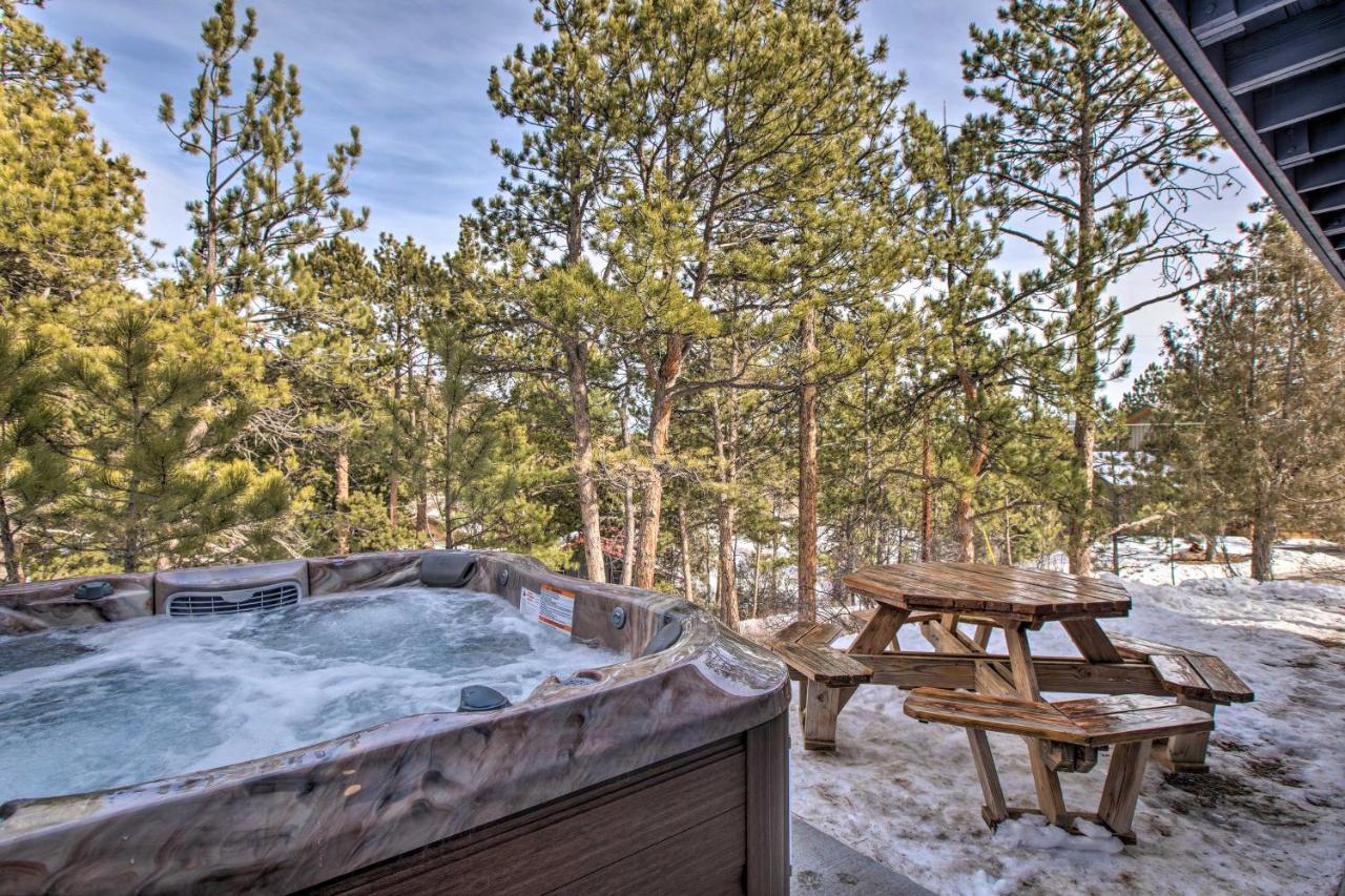 Luxe Updated Home With Grill And Hot Tub 4 Mi To Rmnp Estes Park Esterno foto