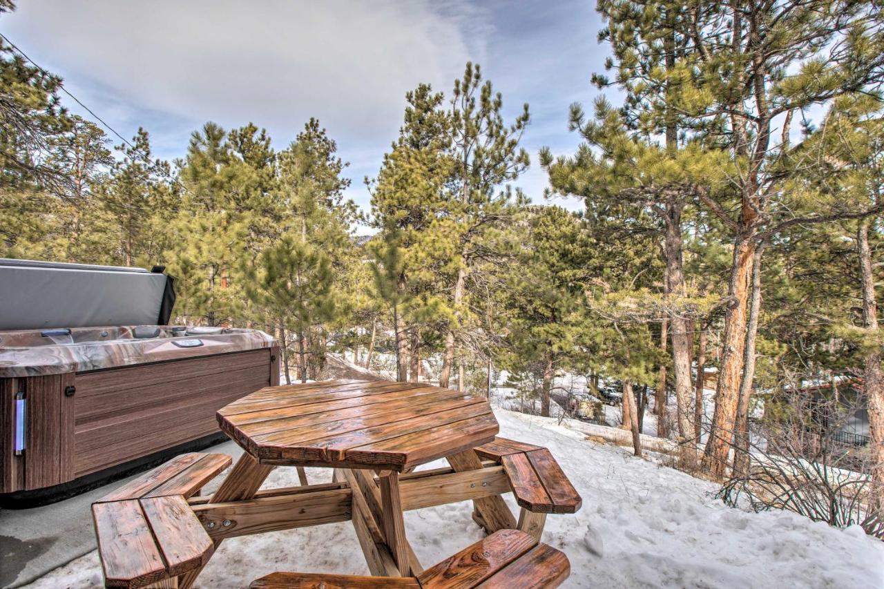 Luxe Updated Home With Grill And Hot Tub 4 Mi To Rmnp Estes Park Esterno foto